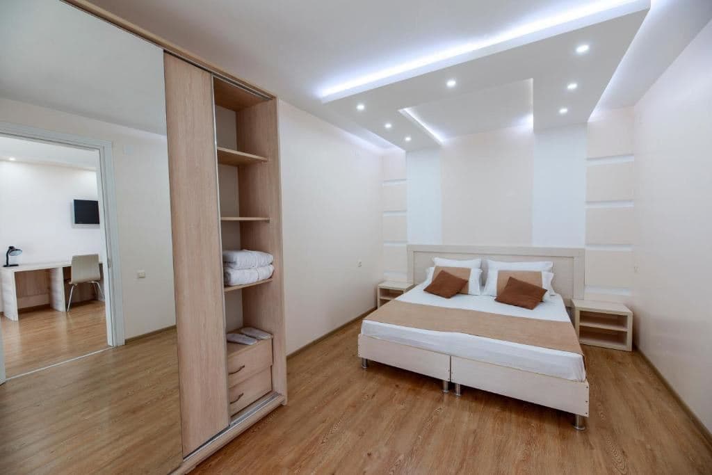 rooms-luxe-3-pax