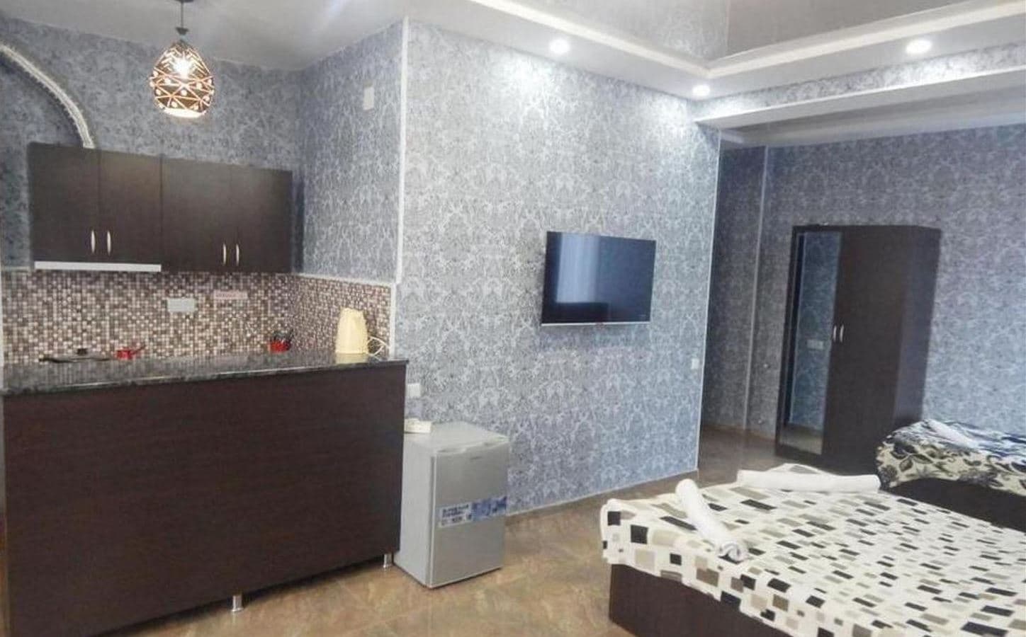 rooms-studio-room