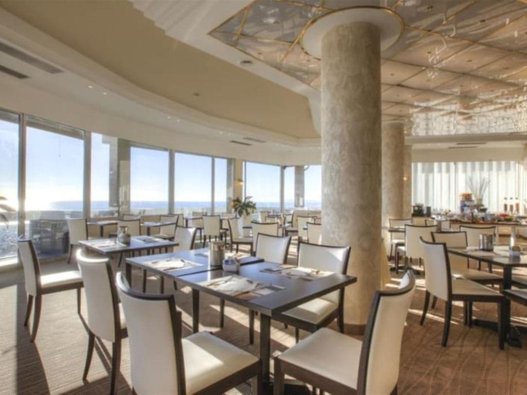 restaurants-restaurant