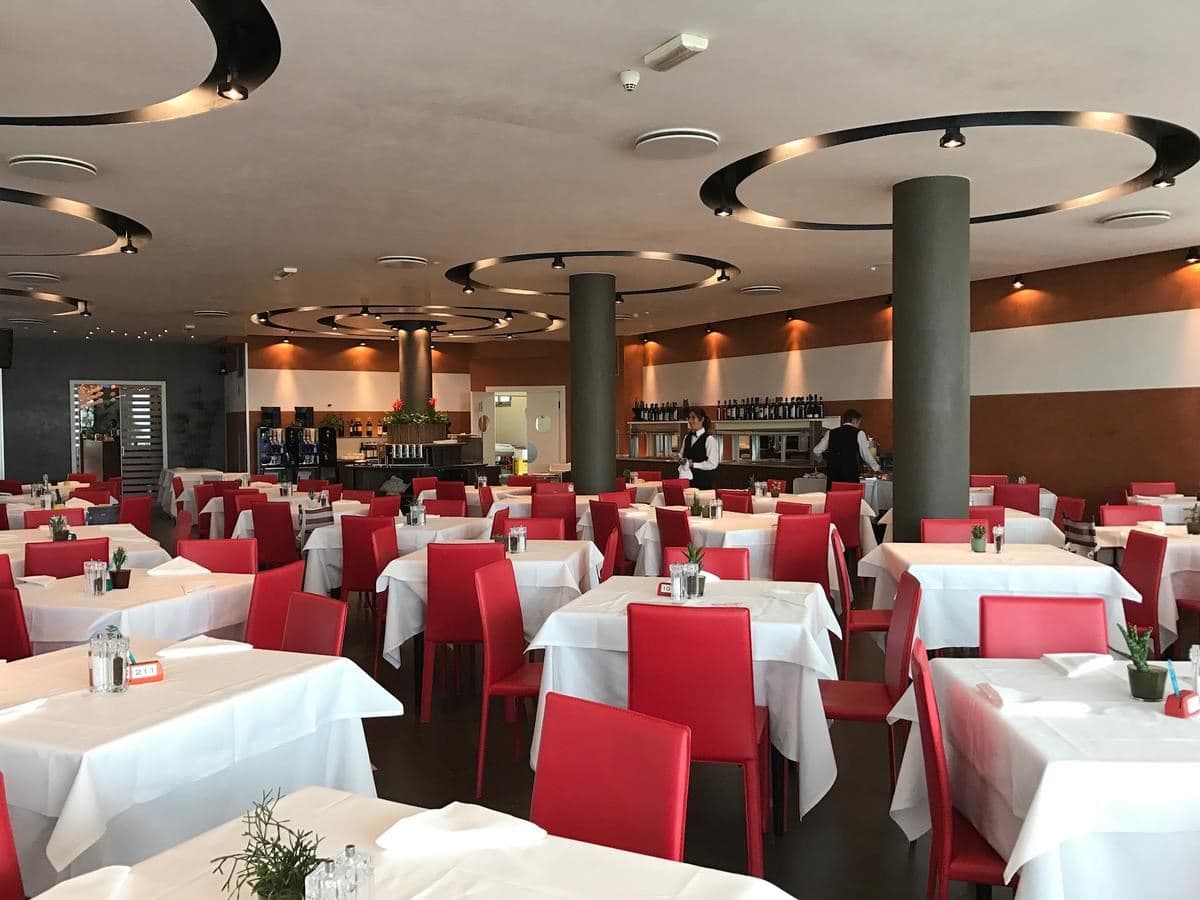 restaurants-restaurant