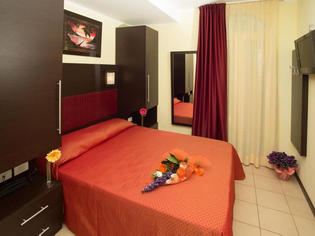 rooms-standard-room