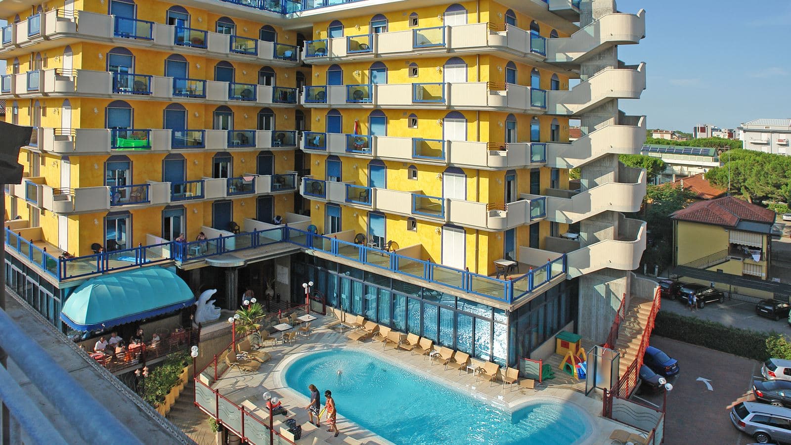 pools-outdoor-pool