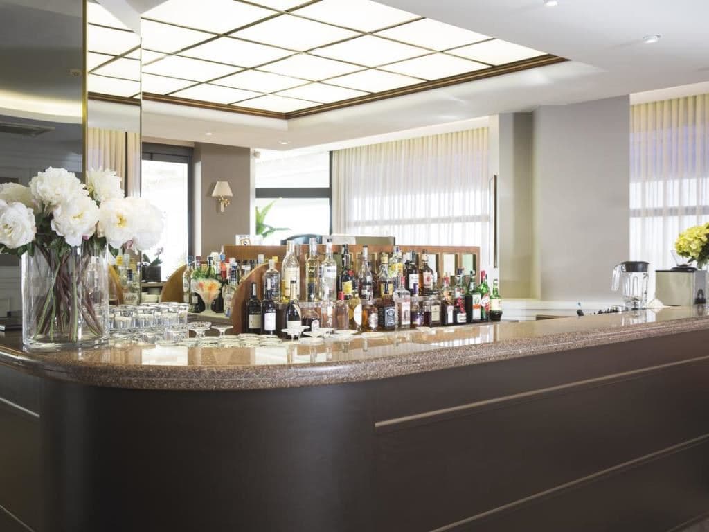 bars-bar