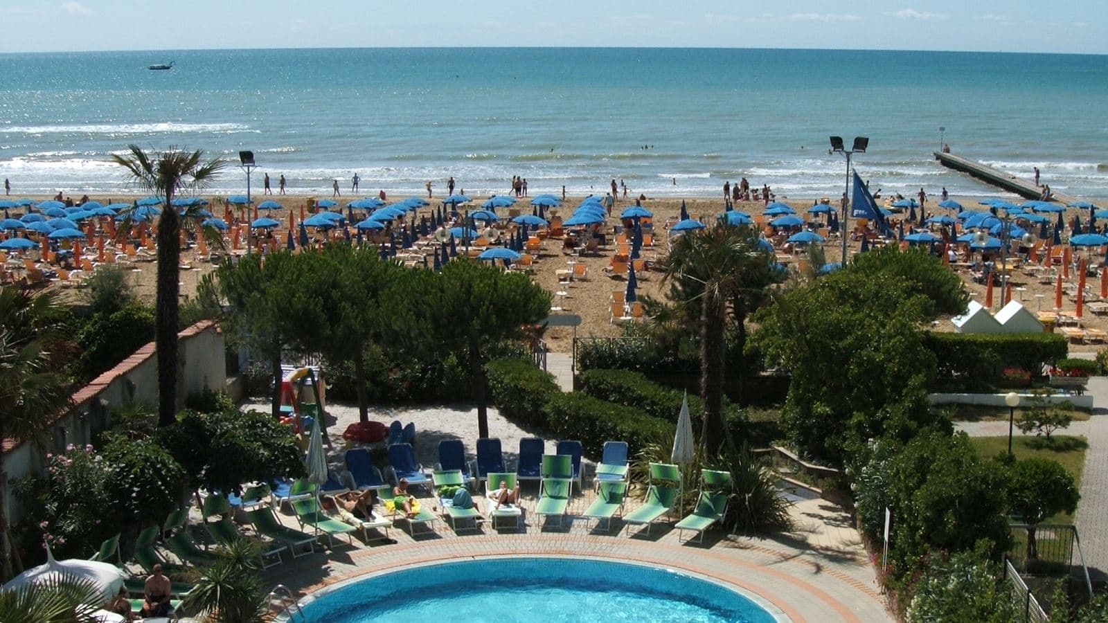 pools-outdoor-pool