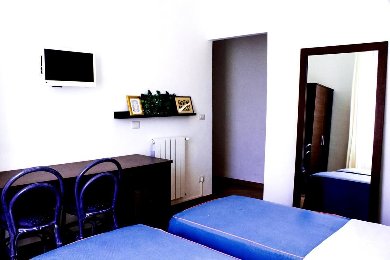 rooms-standard-room