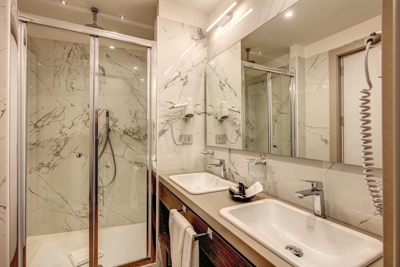 rooms-standard-room