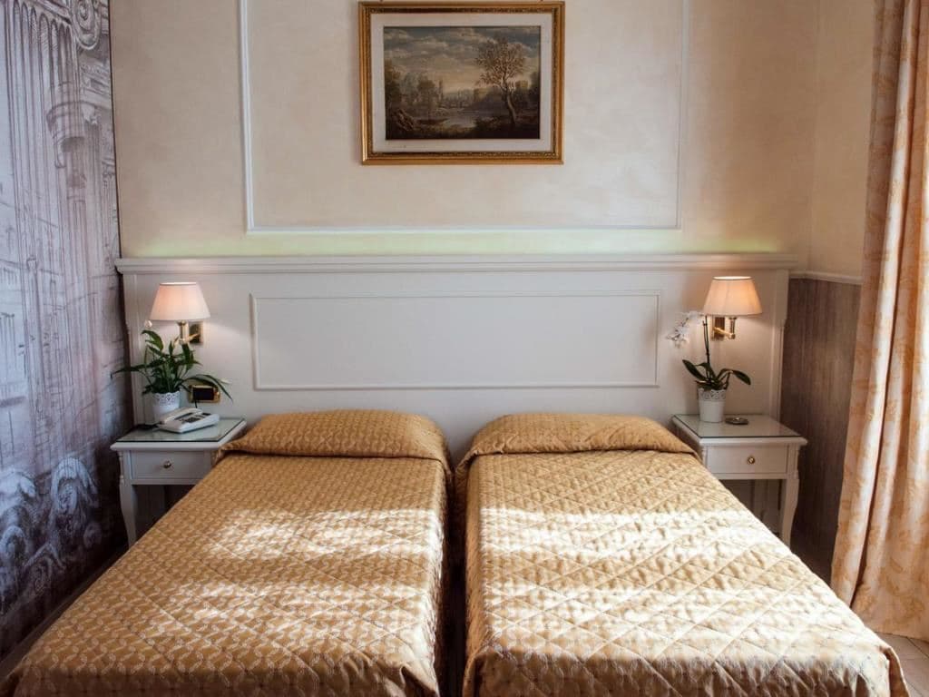 rooms-standard-room