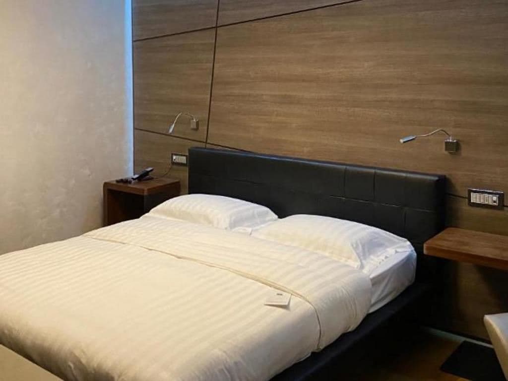 rooms-superior-room