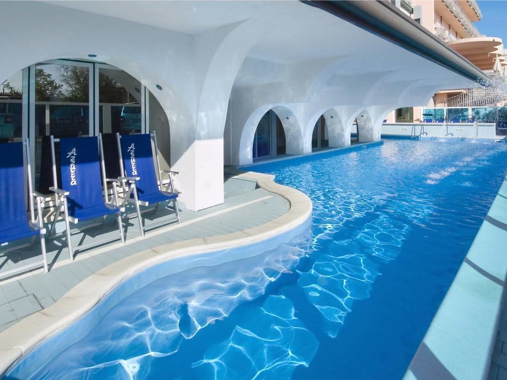 pools-outdoor-pool