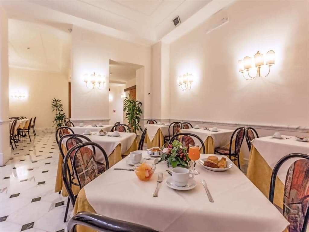 restaurants-breakfast-room