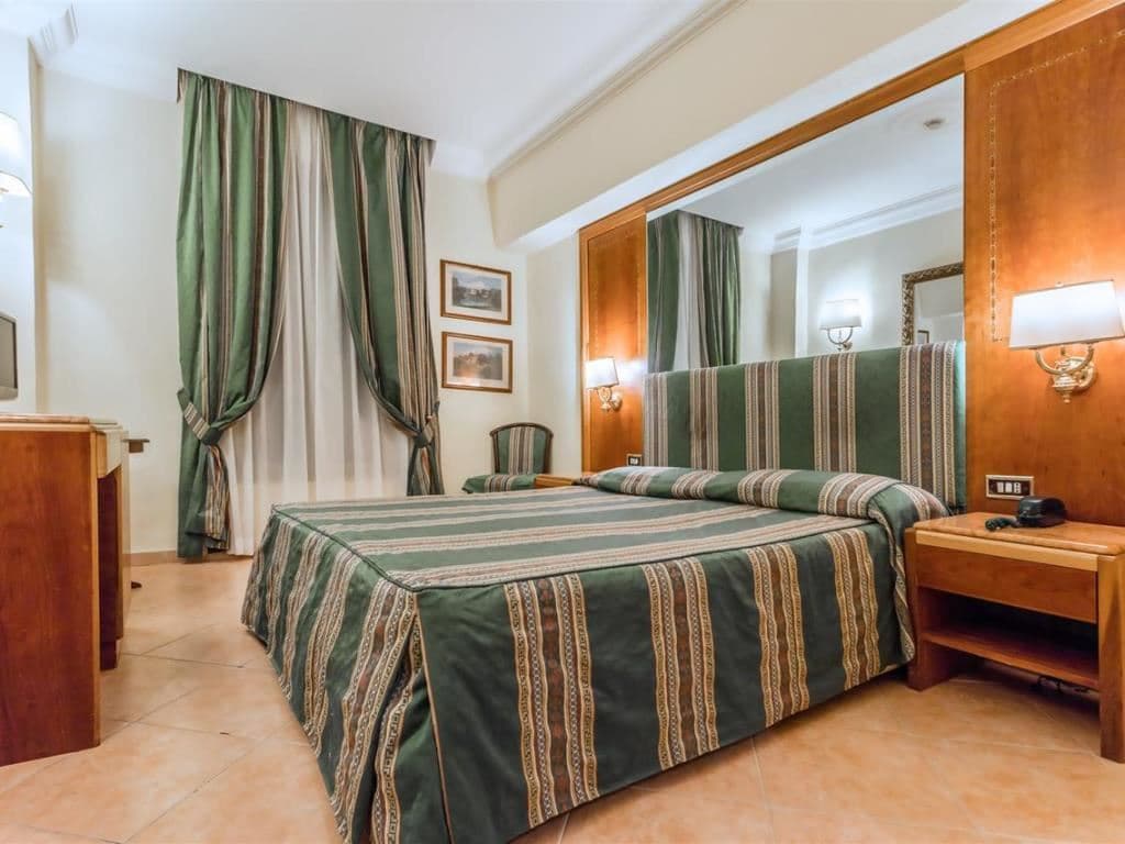 rooms-standard-room