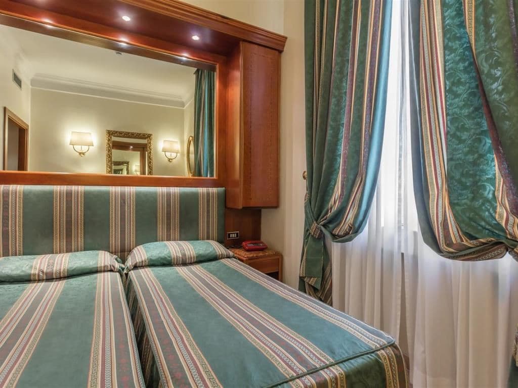 rooms-standard-room
