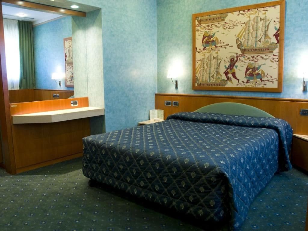 rooms-standard-room