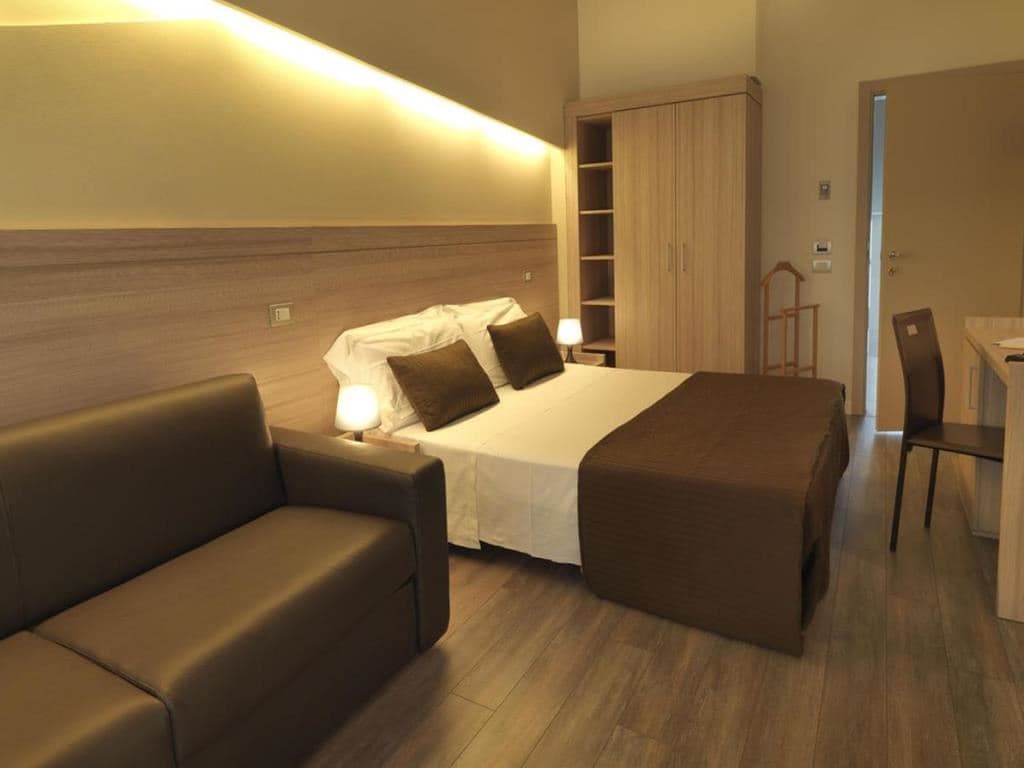 rooms-standard-room