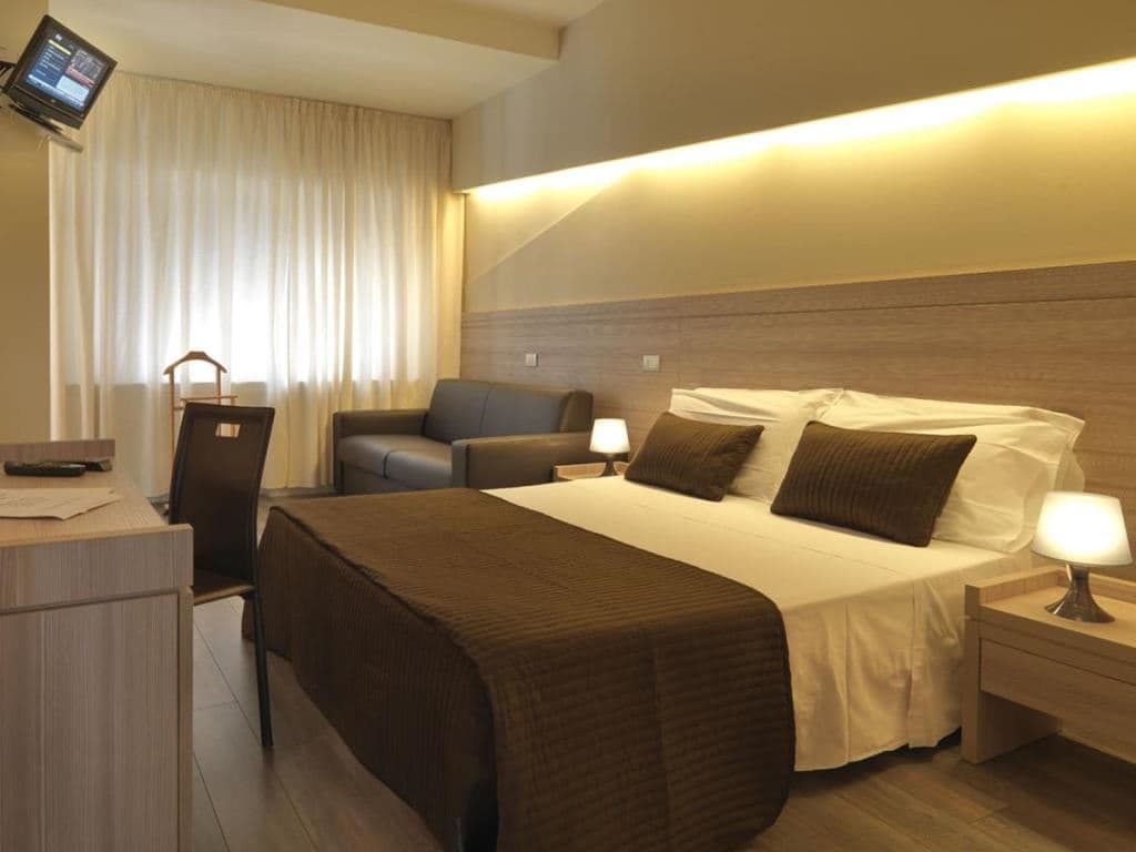 rooms-standard-room