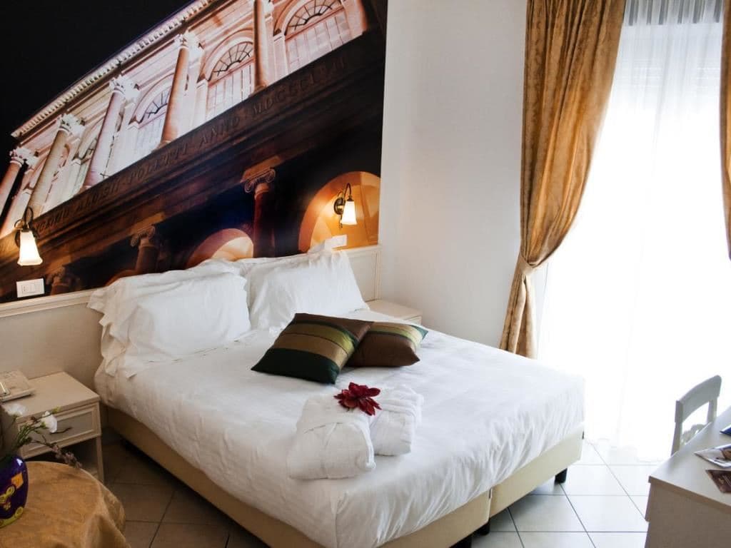 rooms-standard-room-with-balcony