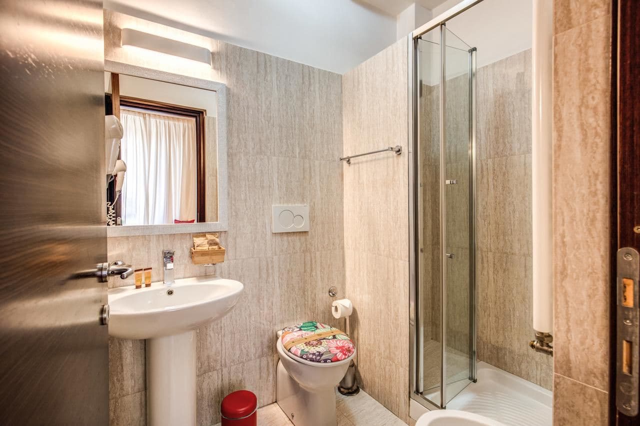 rooms-standard-room
