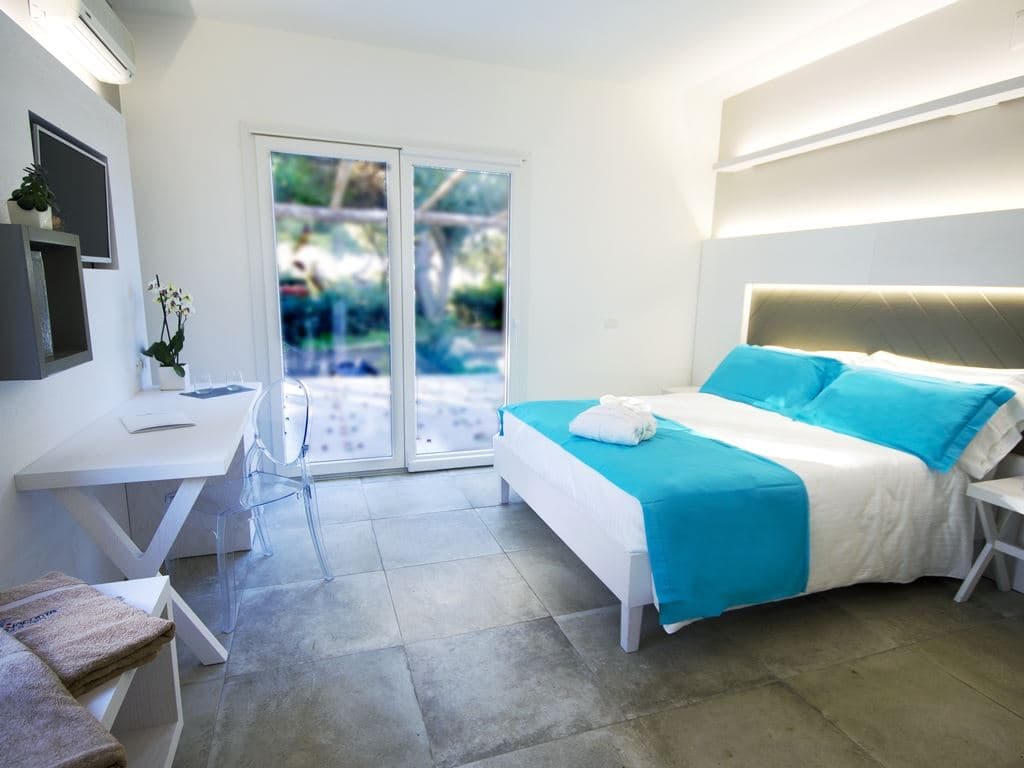 rooms-classic-room
