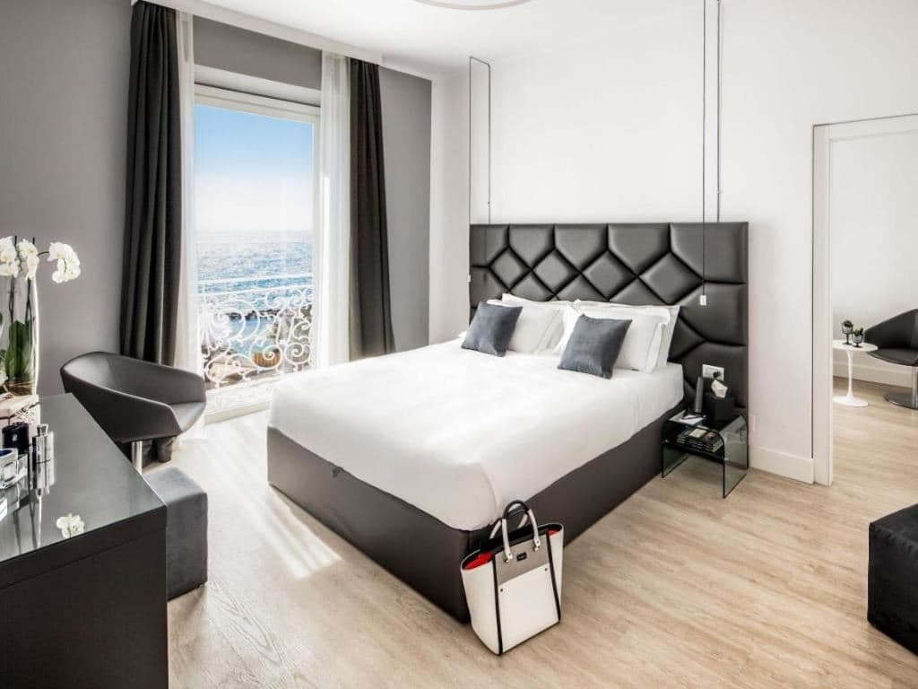 rooms-doppia-v-mare-laterale-premium