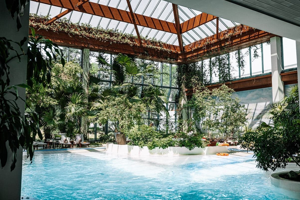 pools-indoor-pool