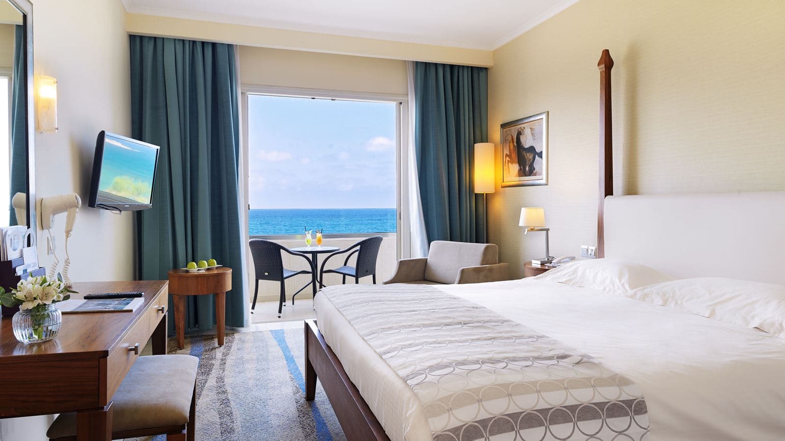 rooms-twin-deluxe-roomseaview