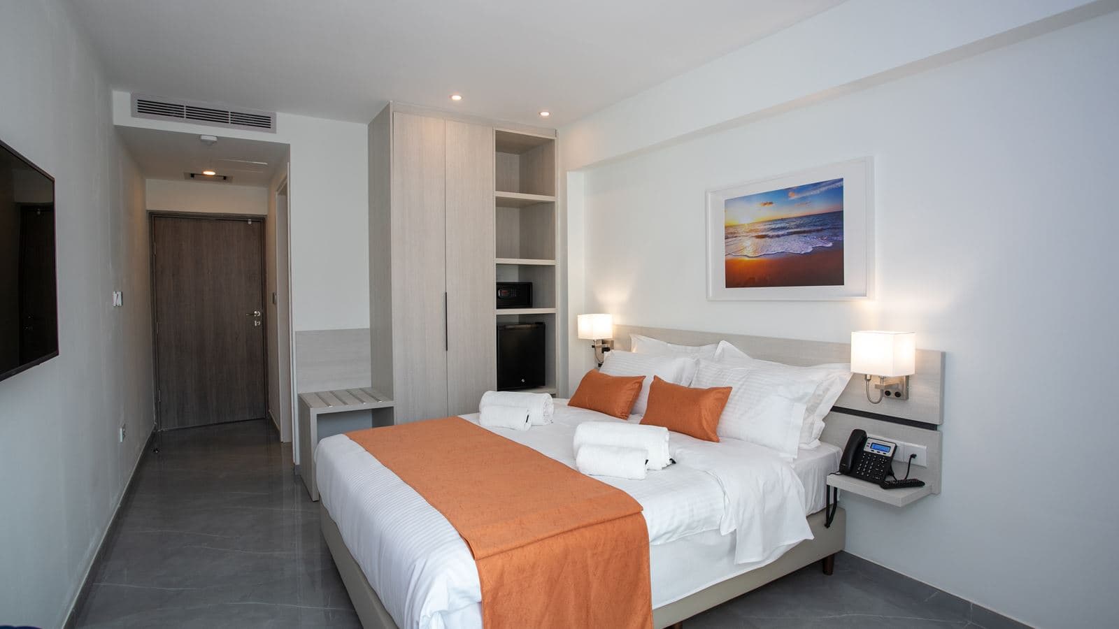 rooms-superior-room