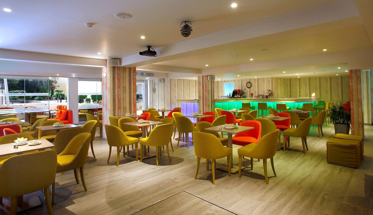 bars-le-repos-bar