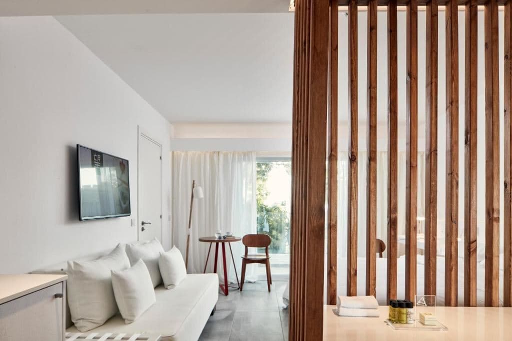 rooms-room-deluxe-beach-view-private-pool