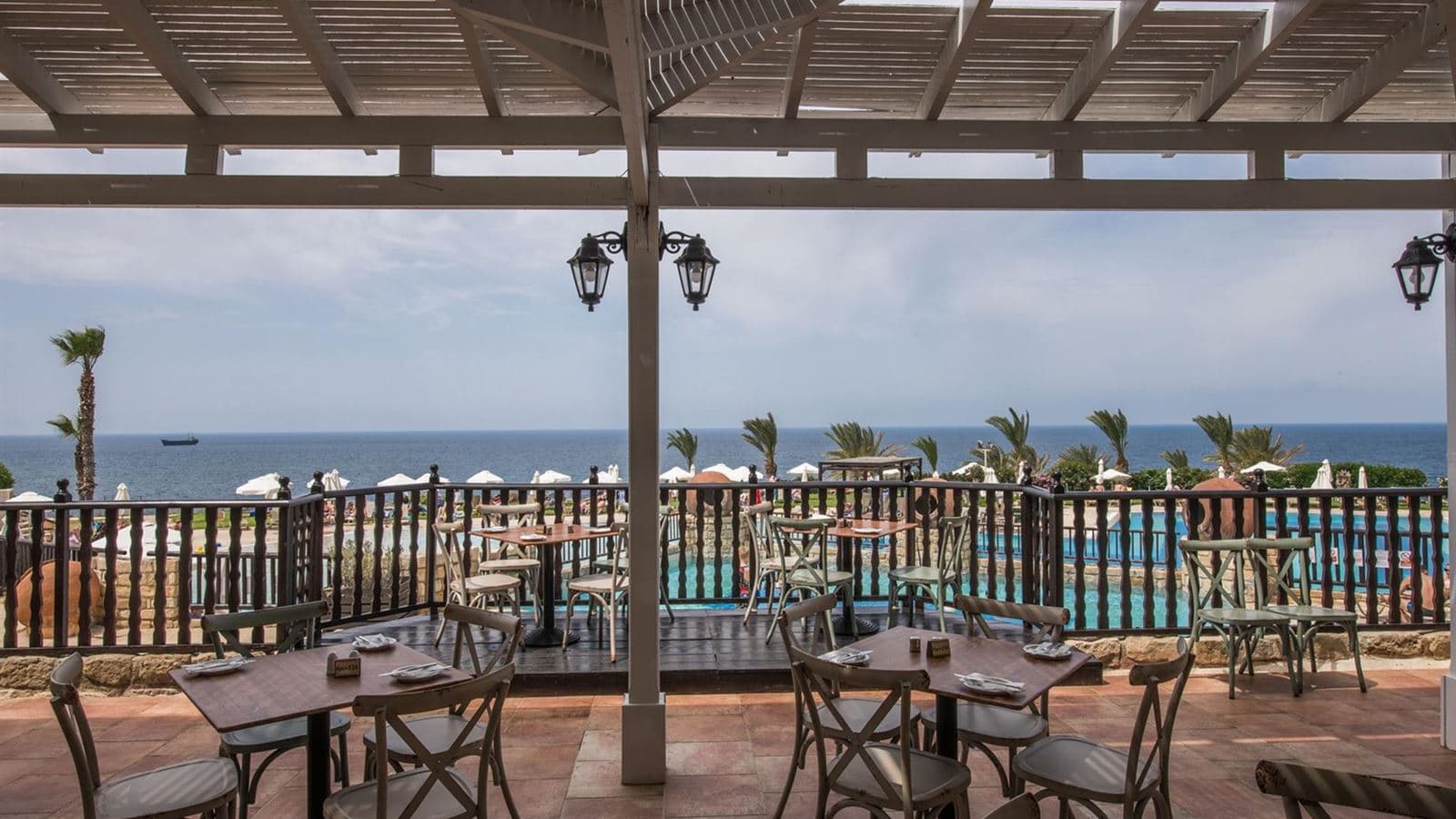 restaurants-akamas