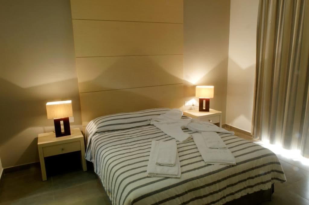 rooms-standard-room