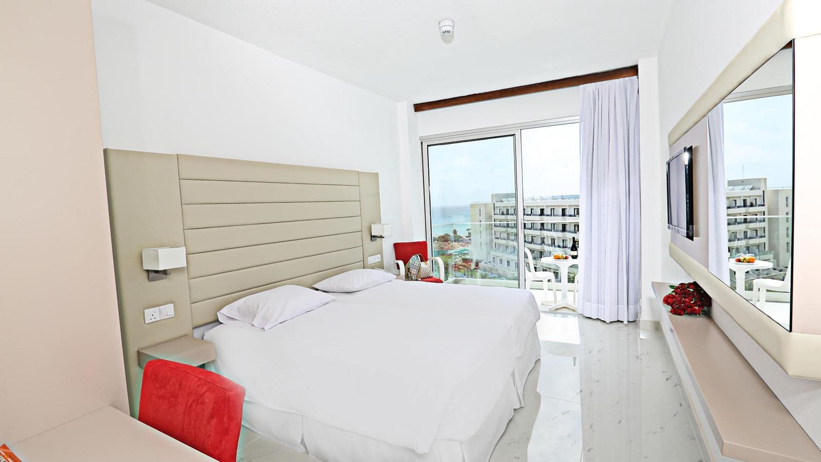 rooms-standard-room-inland-view-balcony
