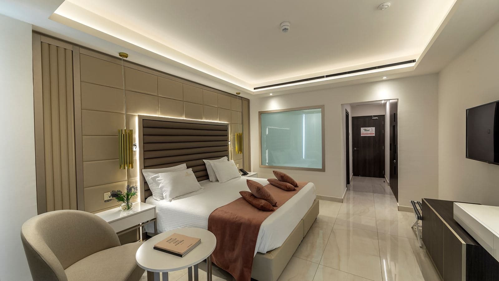 rooms-superior-room-seaview-balcony