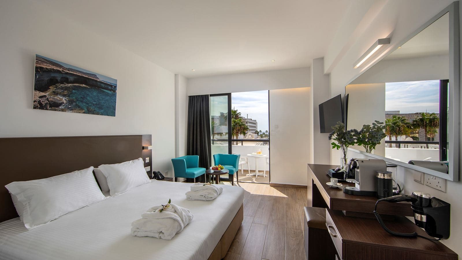 rooms-room-deluxe-sea-view
