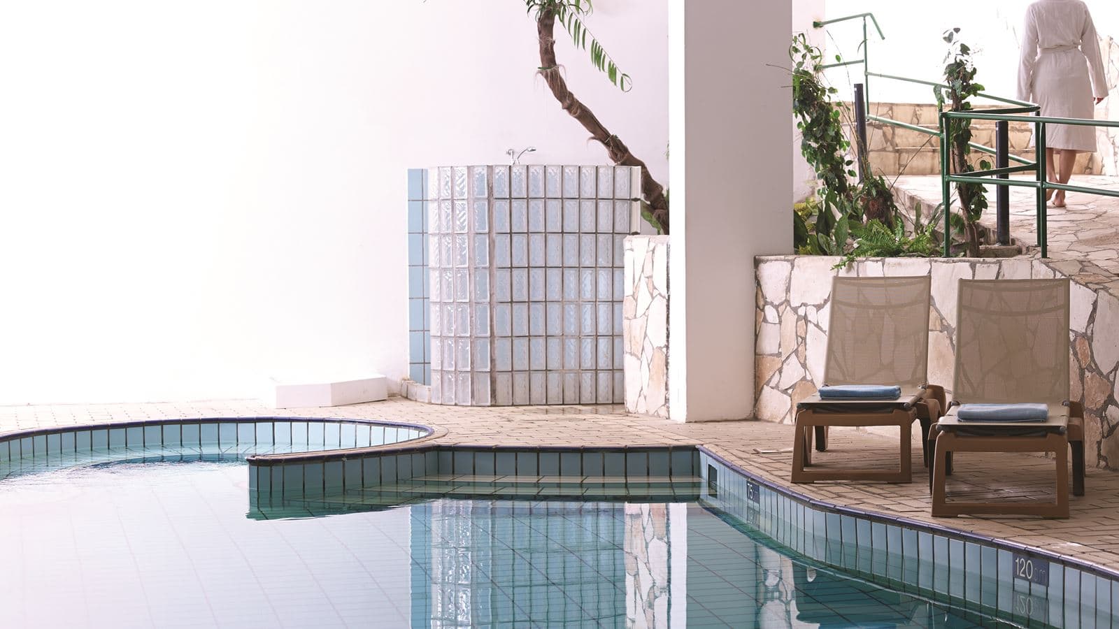 pools-indoor-pool