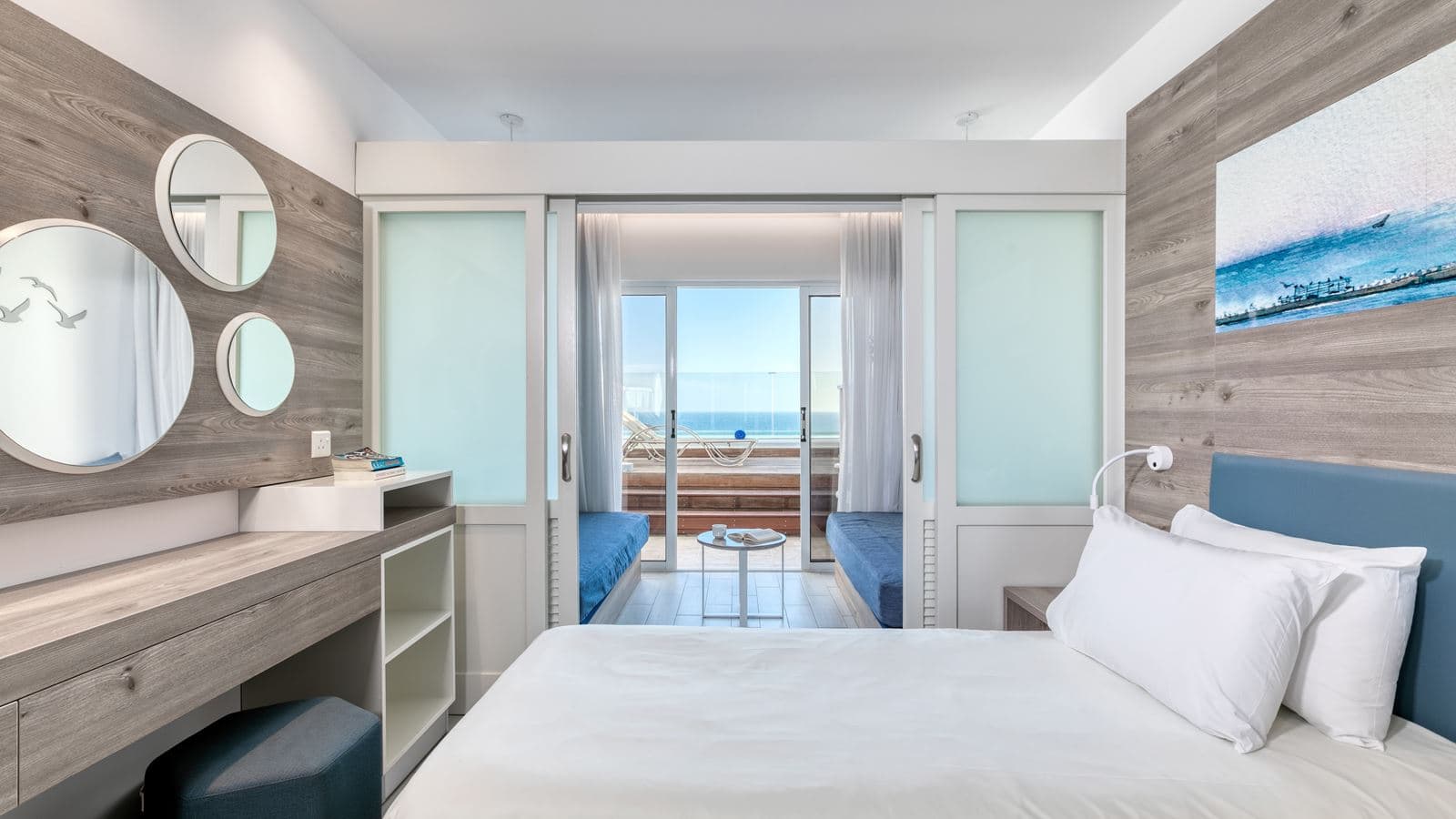 rooms-superior--family-room-sea-view