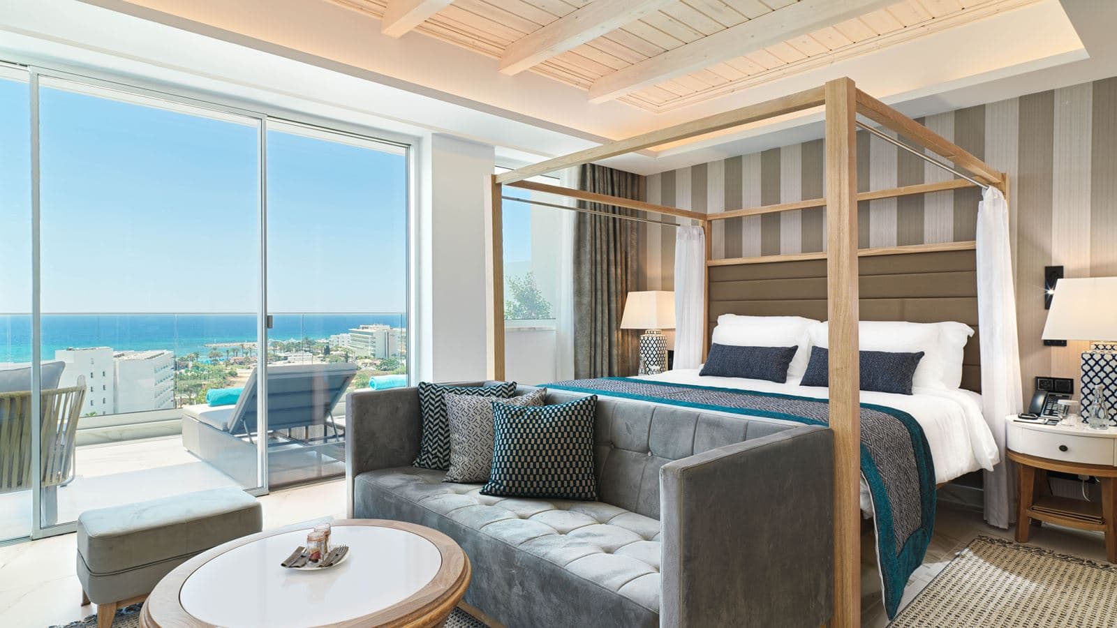 rooms-suite-panorama-view-terrace