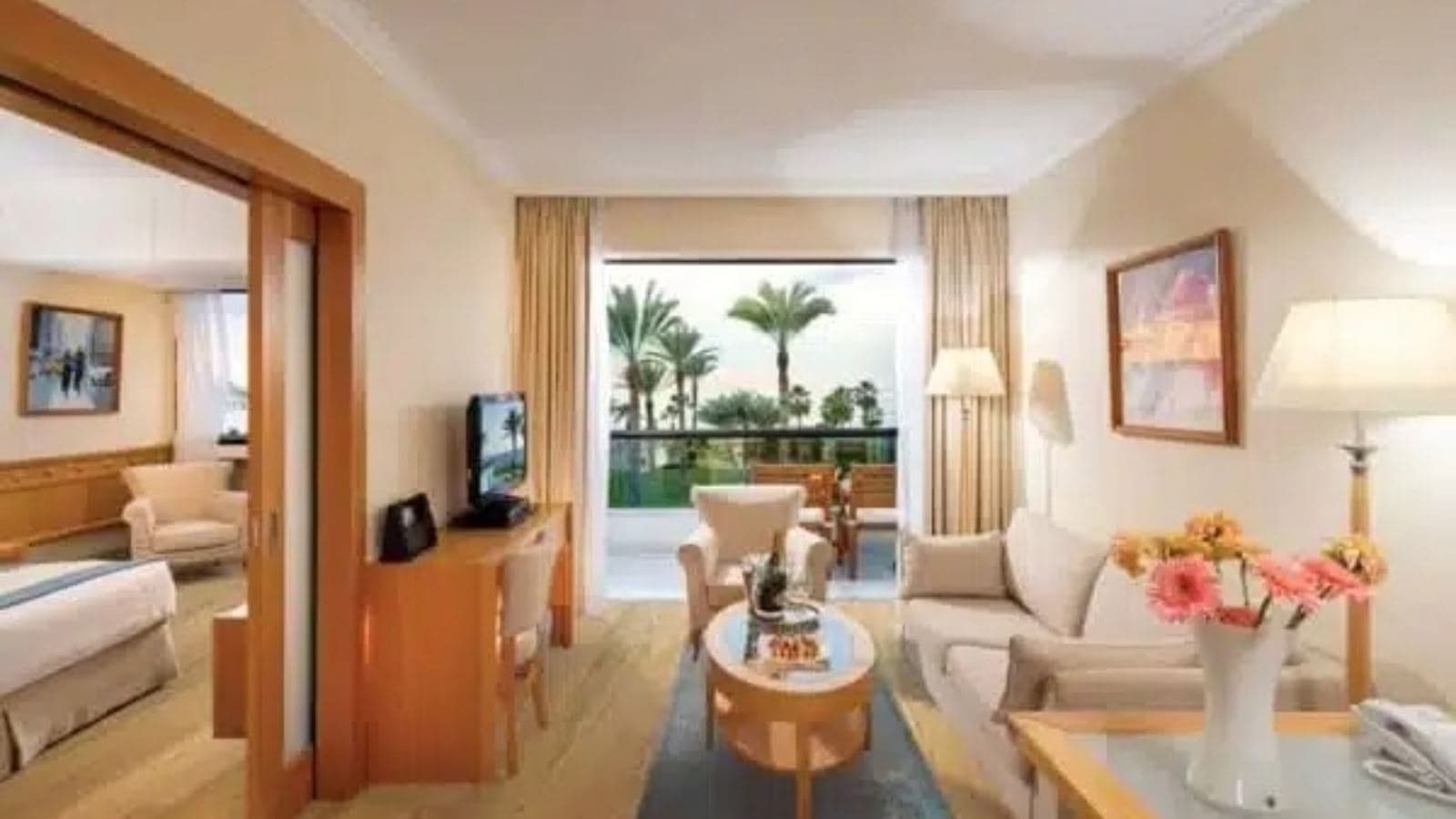 rooms-superior-suite-seaview