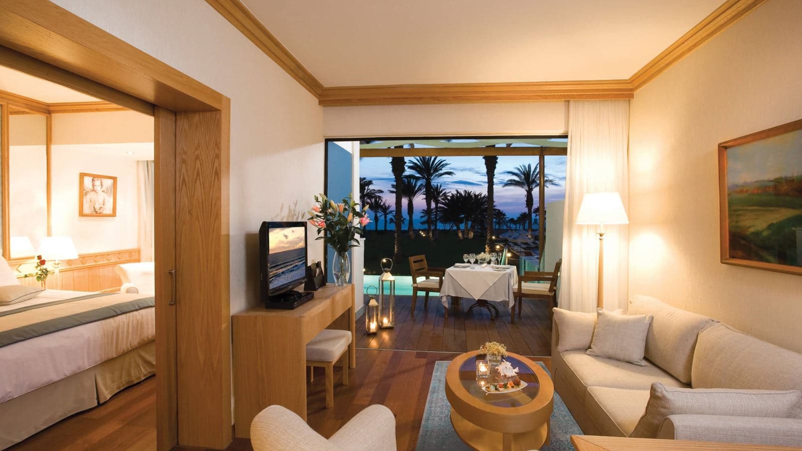 rooms-executive-suite-landviewprivatepool-terrace