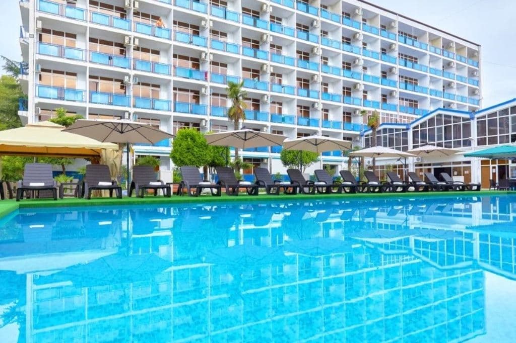 pools-outdoor-pool