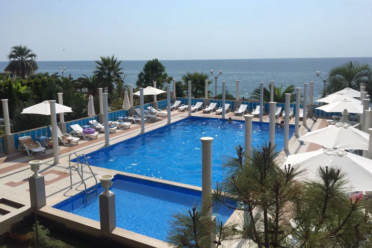 pools-outdoor-pool