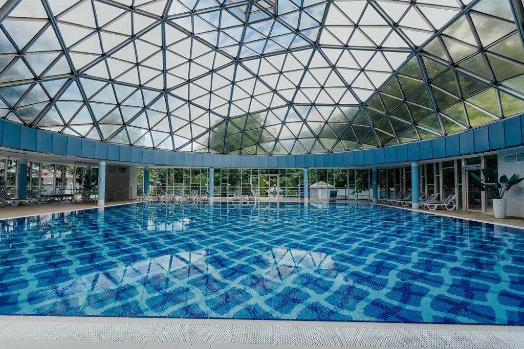 pools-indoor-pool
