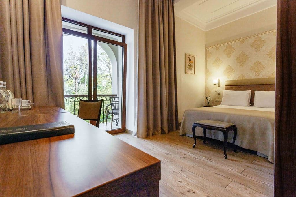 rooms-standart-balcony-parkmountain