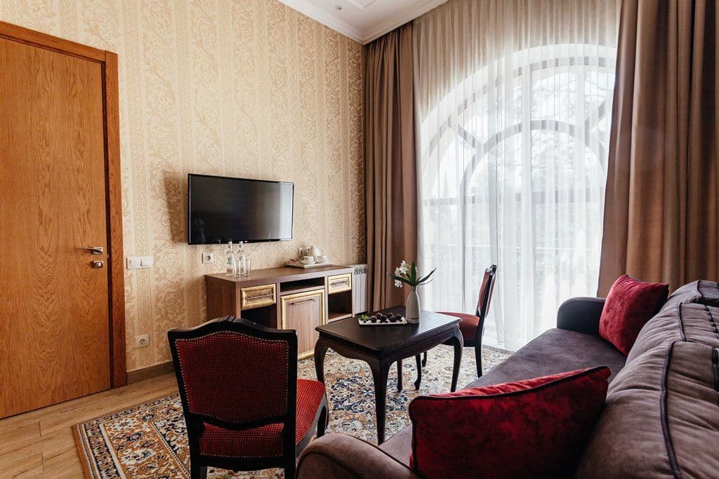 rooms-suite-2-rooms-without-balcony-sea-viewpark