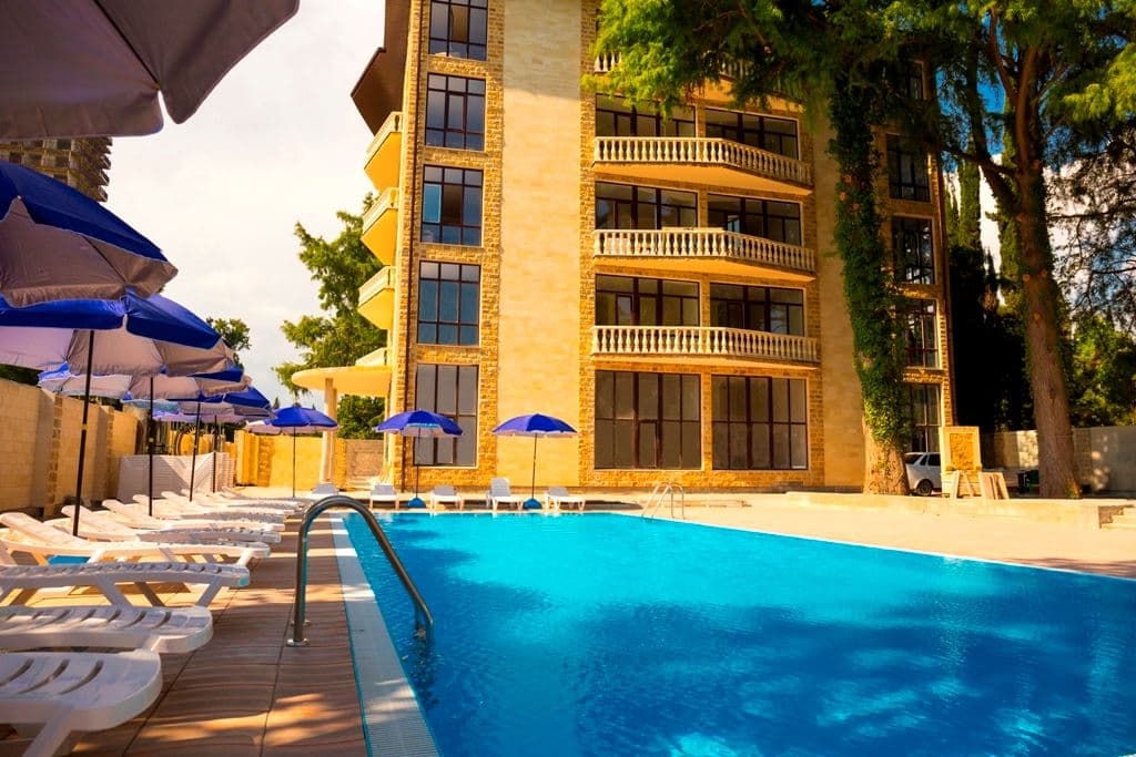 pools-outdoor-pool