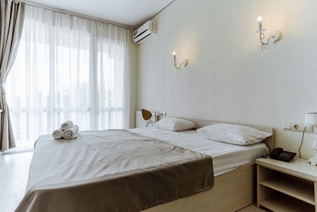 rooms-balcony