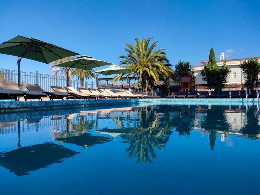 pools-outdoor-pool