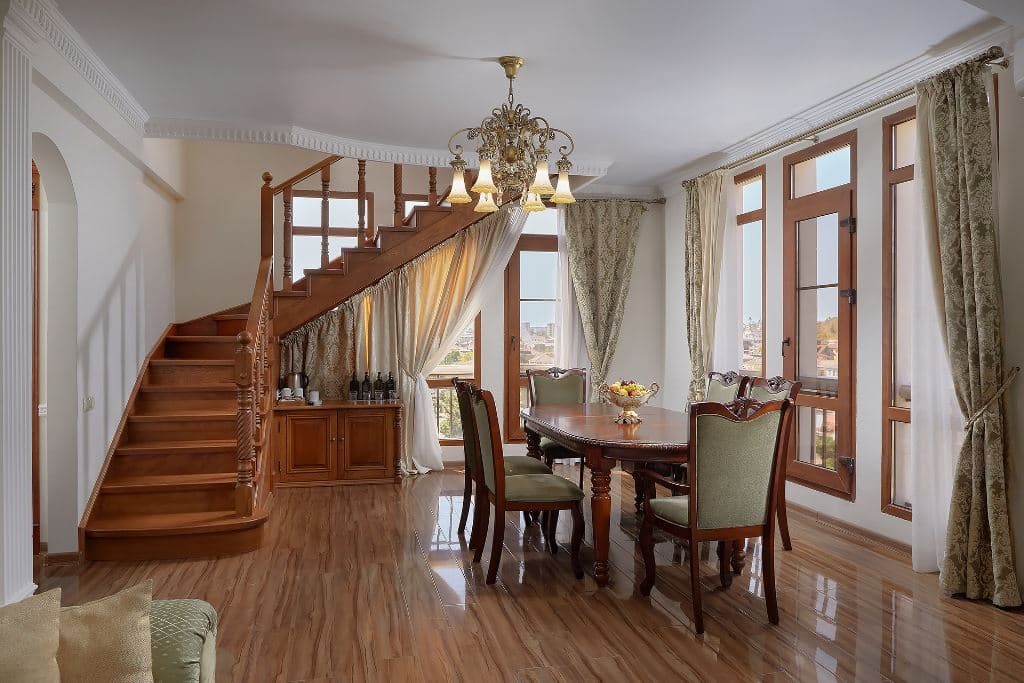 rooms-royal-suite
