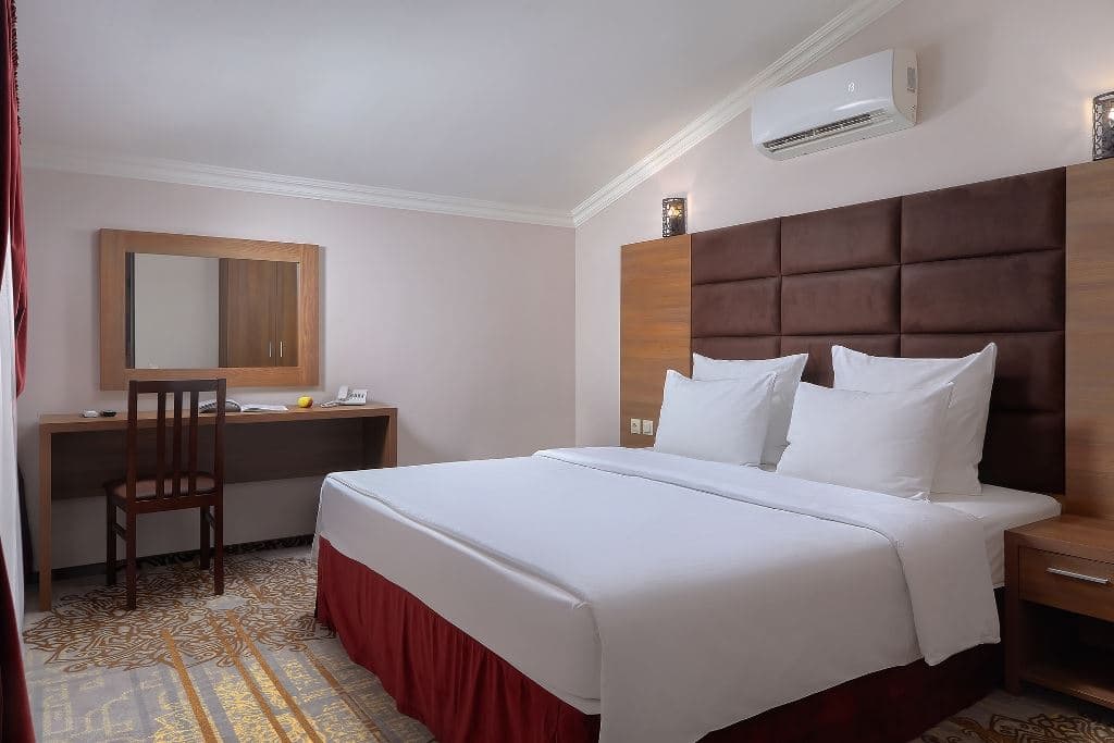 rooms-family-room