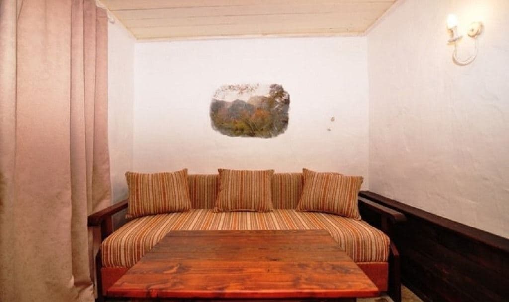 rooms-2room-economy