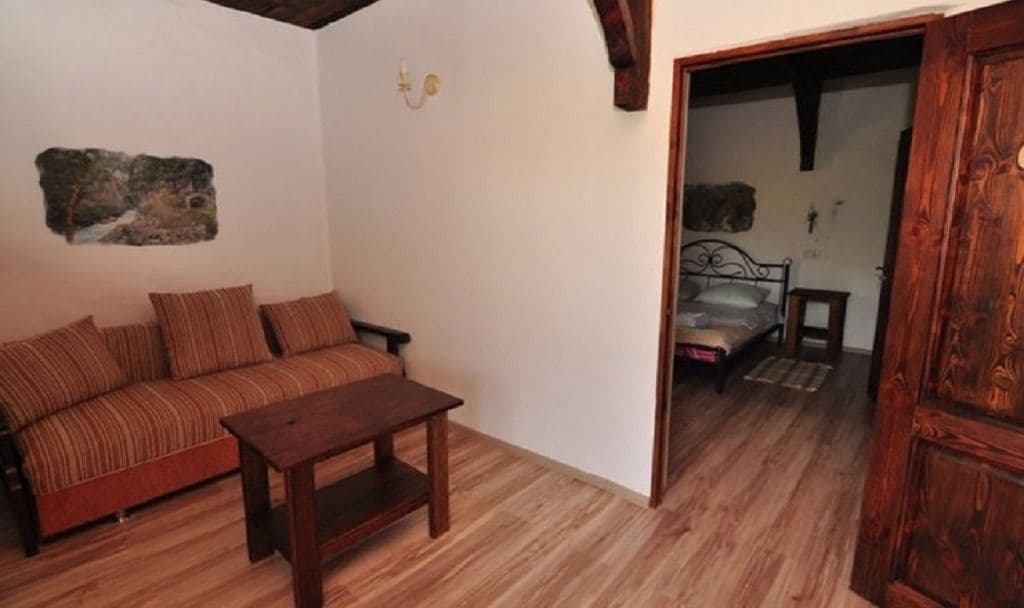 rooms-2room-economy